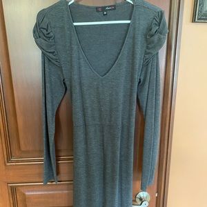 NWOT. BEAUTIFUL MAXI DRESS